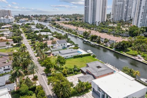 Terreno en venta en Hallandale Beach, Florida № 1330869 - foto 8