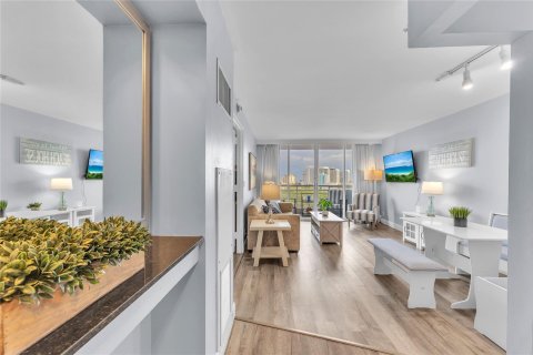 Condo in Fort Lauderdale, Florida, 1 bedroom  № 1161653 - photo 9