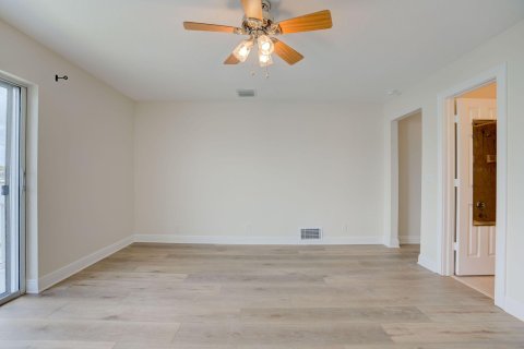 Condo in North Palm Beach, Florida, 2 bedrooms  № 1161693 - photo 16