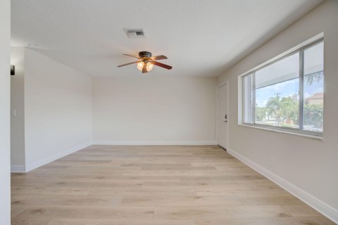 Condo in North Palm Beach, Florida, 2 bedrooms  № 1161693 - photo 24