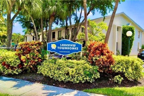 Купить кондоминиум в Норт-Майами-Бич, Флорида 3 спальни, 147.71м2, № 1074331 - фото 18