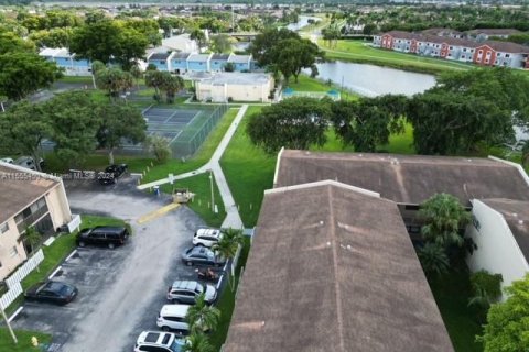 Copropriété à vendre à Cutler Bay, Floride: 2 chambres, 87.33 m2 № 1077282 - photo 22