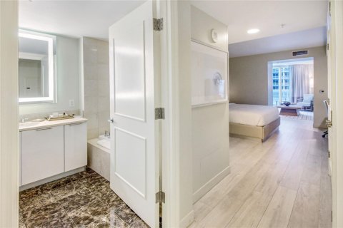 Condo in Fort Lauderdale, Florida, 1 bedroom  № 1074892 - photo 14