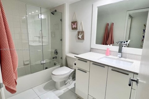 Condo in Aventura, Florida, 3 bedrooms  № 1206410 - photo 16