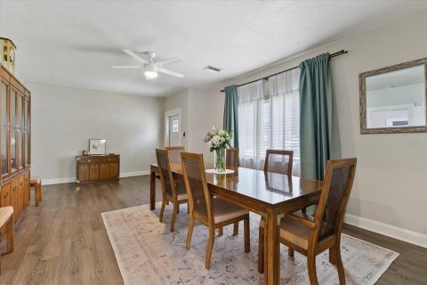 Casa en venta en Tampa, Florida, 4 dormitorios, 158.12 m2 № 1341221 - foto 8