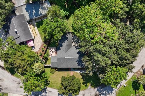 Villa ou maison à vendre à Tampa, Floride: 4 chambres, 158.12 m2 № 1341221 - photo 4