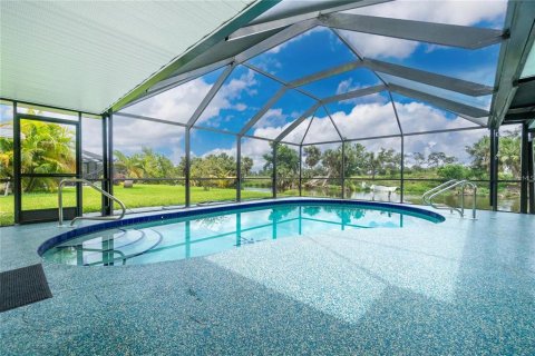 Casa en venta en Port Charlotte, Florida, 4 dormitorios, 135.36 m2 № 1341186 - foto 3