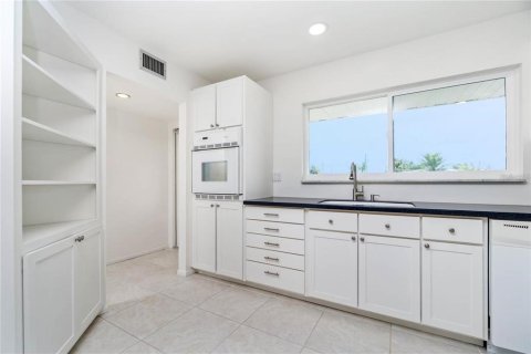 Casa en venta en Port Charlotte, Florida, 4 dormitorios, 135.36 m2 № 1341186 - foto 9