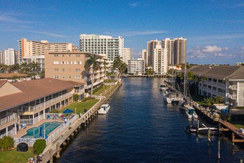 Condo in Fort Lauderdale, Florida, 2 bedrooms  № 1041005 - photo 26