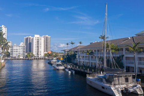 Condo in Fort Lauderdale, Florida, 2 bedrooms  № 1041005 - photo 25