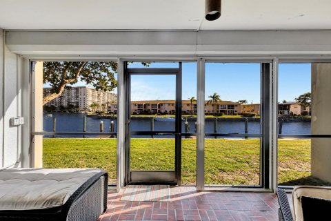 Copropriété à vendre à Pompano Beach, Floride: 2 chambres, 142.98 m2 № 1041037 - photo 19