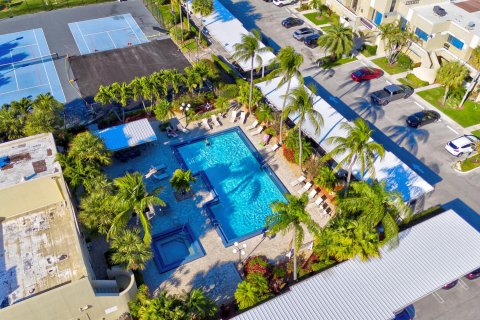 Condominio en venta en Pompano Beach, Florida, 2 dormitorios, 142.98 m2 № 1041037 - foto 4