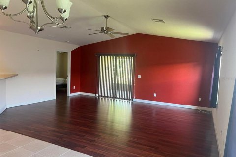 Casa en venta en Port St. Lucie, Florida, 2 dormitorios, 125.7 m2 № 1020759 - foto 4