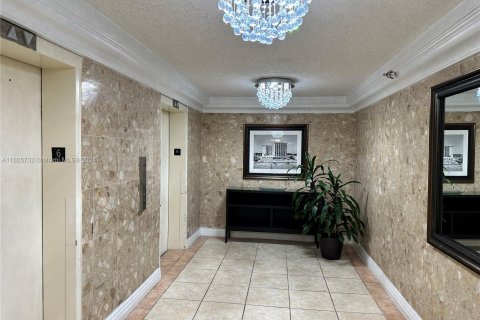 Copropriété à vendre à Sunny Isles Beach, Floride: 33.44 m2 № 1272749 - photo 22