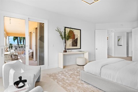 Condo in Coral Gables, Florida, 3 bedrooms  № 1072078 - photo 23