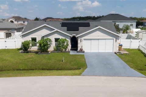 Casa en alquiler en Kissimmee, Florida, 3 dormitorios, 150.69 m2 № 1378392 - foto 1