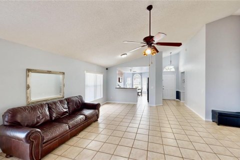 House in Orlando, Florida 3 bedrooms, 138.7 sq.m. № 1428634 - photo 5