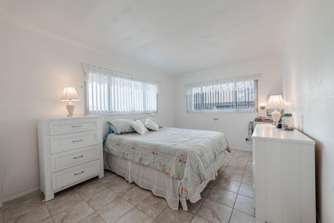 Copropriété à vendre à North Palm Beach, Floride: 2 chambres, 81.75 m2 № 1065899 - photo 14