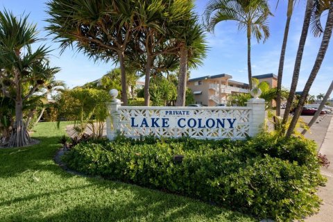 Condo in North Palm Beach, Florida, 2 bedrooms  № 1065899 - photo 1