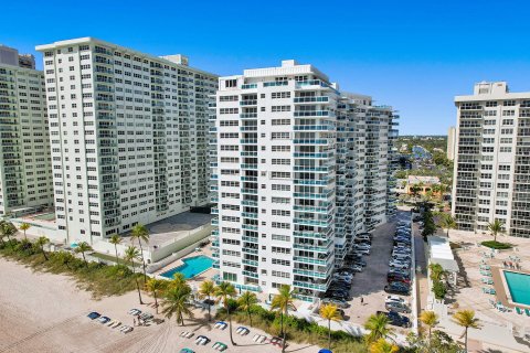 Condo in Fort Lauderdale, Florida, 2 bedrooms  № 1065900 - photo 17