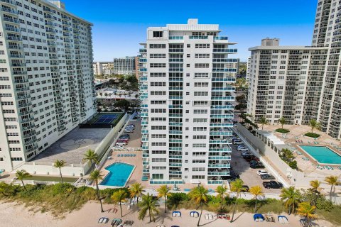 Condo in Fort Lauderdale, Florida, 2 bedrooms  № 1065900 - photo 7