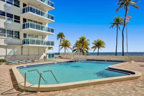 Copropriété à vendre à Fort Lauderdale, Floride: 2 chambres, 166.85 m2 № 1065900 - photo 24