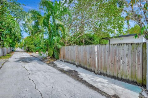 Villa ou maison à vendre à Miami Shores, Floride: 3 chambres, 182.55 m2 № 1031039 - photo 24