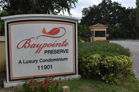 Condo in Saint Petersburg, Florida, 1 bedroom  № 1378116 - photo 26