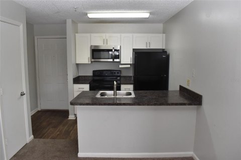 Condominio en venta en Saint Petersburg, Florida, 1 dormitorio, 45.06 m2 № 1378116 - foto 3