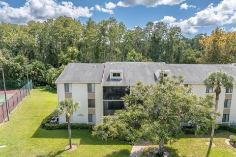 Copropriété à vendre à Tarpon Springs, Floride: 2 chambres, 98.48 m2 № 1378115 - photo 1