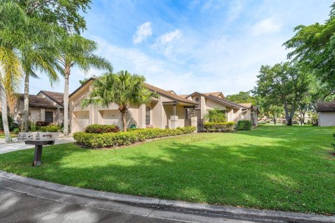 House in Delray Beach, Florida 3 bedrooms, 172.15 sq.m. № 1098679 - photo 18