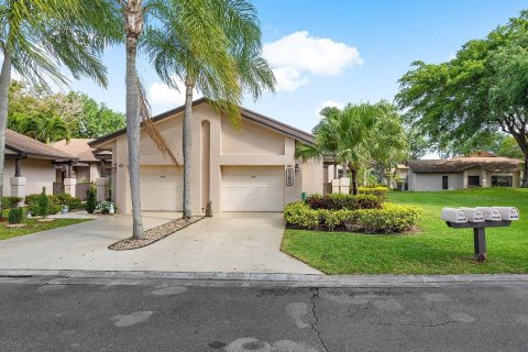 House in Delray Beach, Florida 3 bedrooms, 172.15 sq.m. № 1098679 - photo 16