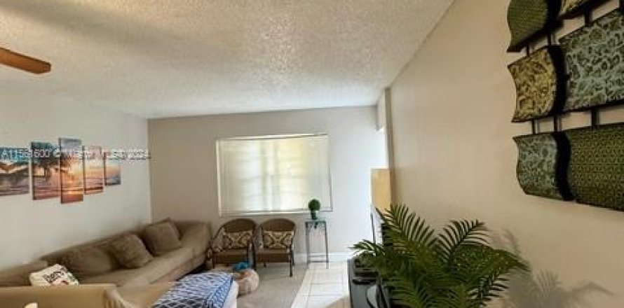 Condo in Deerfield Beach, Florida, 2 bedrooms  № 1096882