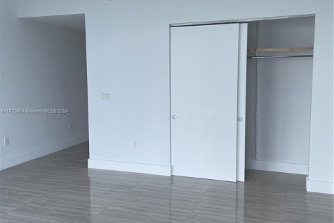 Copropriété à vendre à North Miami Beach, Floride: 2 chambres, 161.28 m2 № 1241438 - photo 16