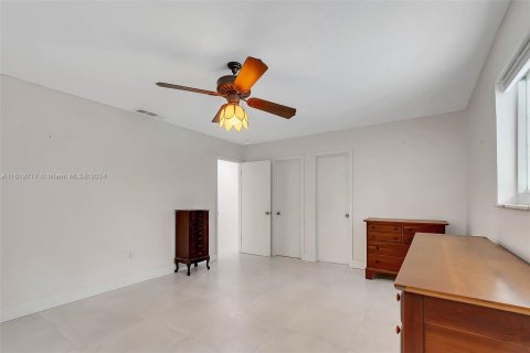 Villa ou maison à vendre à Palmetto Bay, Floride: 4 chambres, 228.26 m2 № 1241394 - photo 16