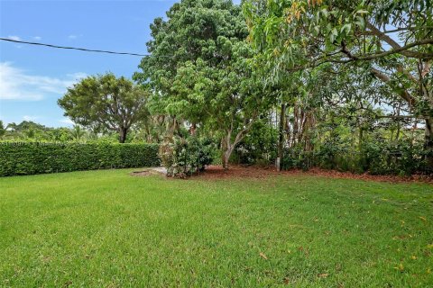 Villa ou maison à vendre à Palmetto Bay, Floride: 4 chambres, 228.26 m2 № 1241394 - photo 25