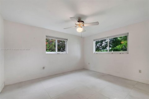 Villa ou maison à vendre à Palmetto Bay, Floride: 4 chambres, 228.26 m2 № 1241394 - photo 20