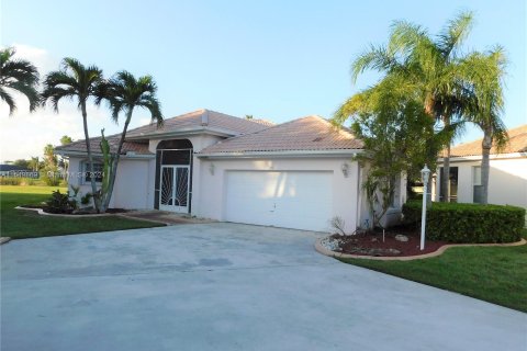 House in Homestead, Florida 3 bedrooms, 148.64 sq.m. № 1060537 - photo 27