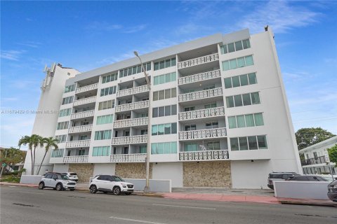 Condominio en venta en Miami Beach, Florida, 2 dormitorios, 103.59 m2 № 1409055 - foto 29