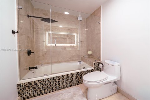 Adosado en venta en North Miami Beach, Florida, 3 dormitorios, 157 m2 № 1360254 - foto 18