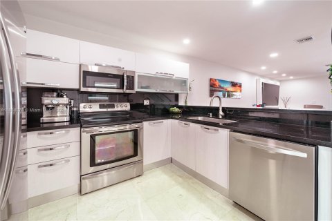 Adosado en venta en North Miami Beach, Florida, 3 dormitorios, 157 m2 № 1360254 - foto 5