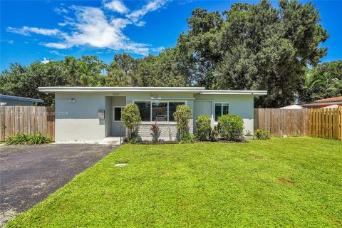 House in Fort Lauderdale, Florida 3 bedrooms, 96.62 sq.m. № 1360253 - photo 1