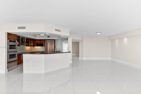 Copropriété à vendre à Aventura, Floride: 4 chambres, 321.81 m2 № 1235717 - photo 6