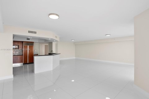 Condo in Aventura, Florida, 4 bedrooms  № 1235717 - photo 7