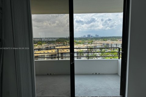 Condominio en venta en Hallandale Beach, Florida, 2 dormitorios, 130.06 m2 № 1241501 - foto 16