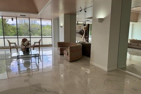 Copropriété à vendre à Hallandale Beach, Floride: 2 chambres, 130.06 m2 № 1241501 - photo 19