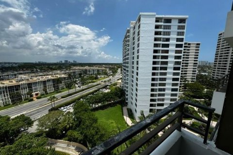 Copropriété à vendre à Hallandale Beach, Floride: 2 chambres, 130.06 m2 № 1241501 - photo 1