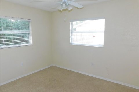 House in New Port Richey, Florida 2 bedrooms, 74.51 sq.m. № 1403738 - photo 16