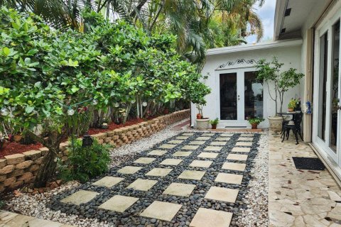 Villa ou maison à vendre à Pompano Beach, Floride: 4 chambres, 280.38 m2 № 1054729 - photo 11