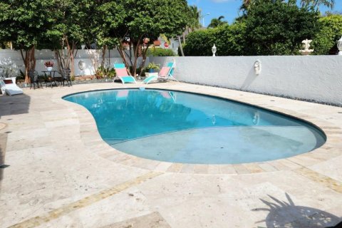 Casa en venta en Pompano Beach, Florida, 4 dormitorios, 280.38 m2 № 1054729 - foto 12
